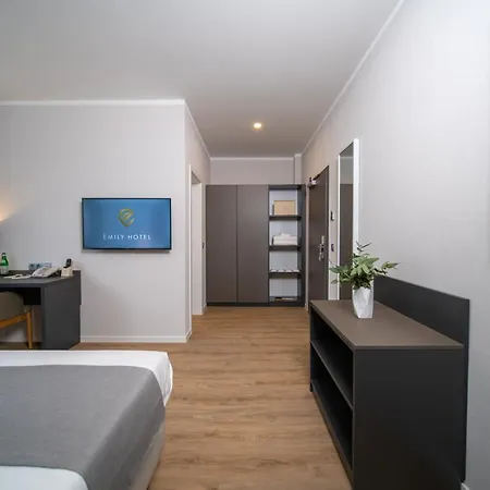 Emily Neue Messe Hotel 4*