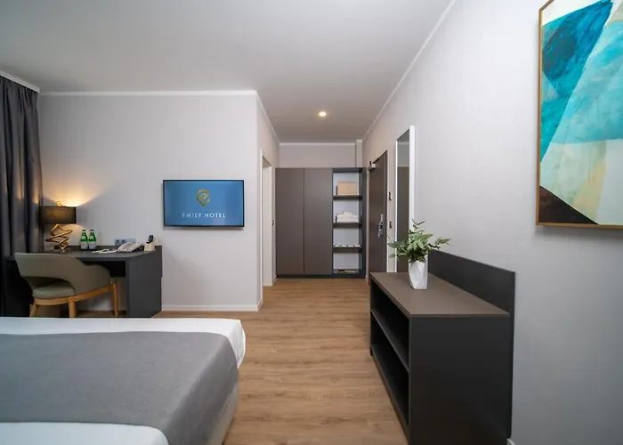 Emily Neue Messe Отель 4*