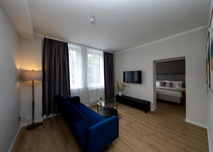 Отель Emily Neue Messe