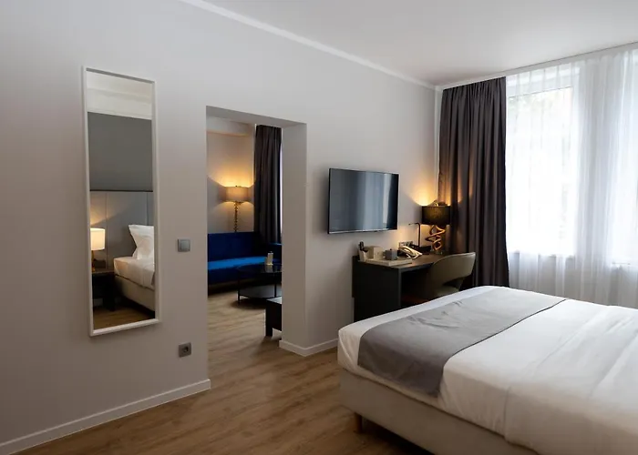 Emily Neue Messe Отель