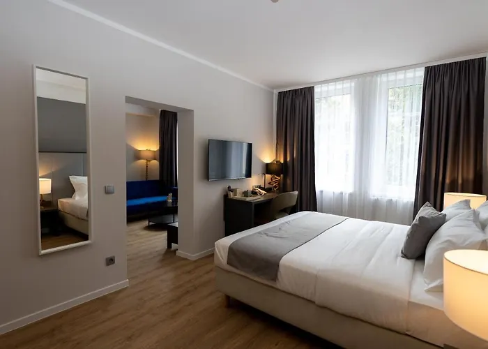 Emily Neue Messe Отель