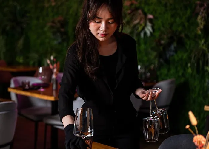 Emily Neue Messe Отель